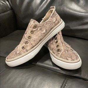 Blowfish Play Linen Snake Print Sneakers